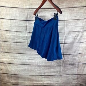 Ladies NWT size medium shirt shorts by Kim Rogers